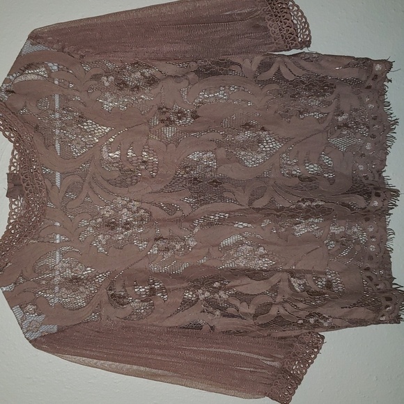 Peach lace crop top - Picture 1 of 5